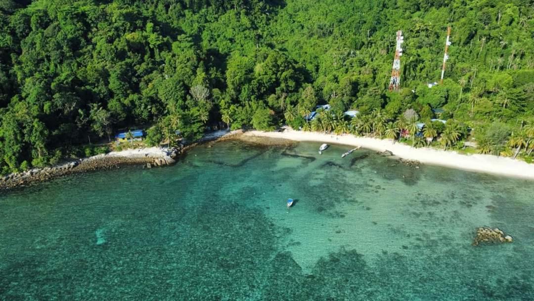 Ella'S Place Salang Tioman Kampong Ayer Batang Exteriör bild
