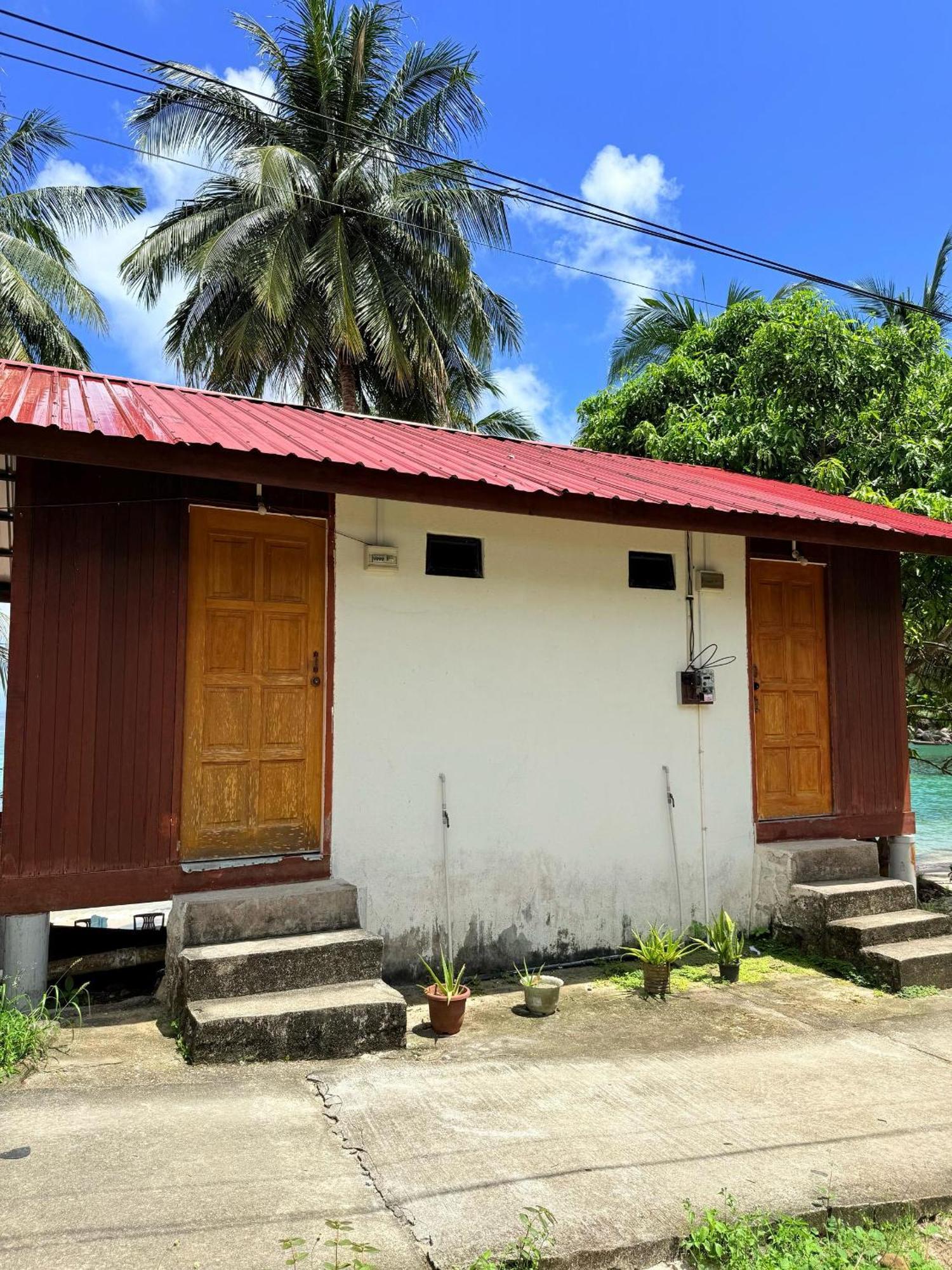 Ella'S Place Salang Tioman Kampong Ayer Batang Exteriör bild